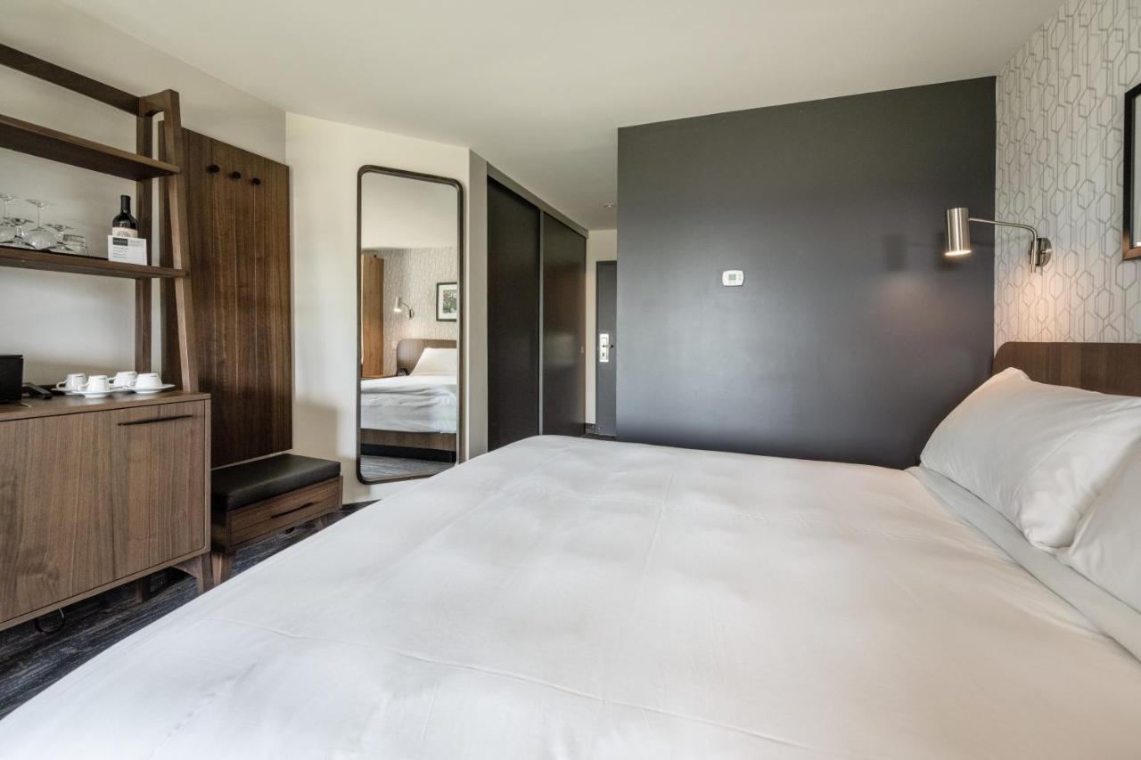 Hotel Verso Magog Екстер'єр фото