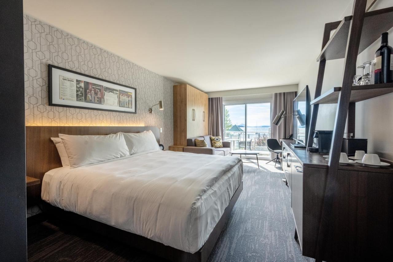 Hotel Verso Magog Екстер'єр фото