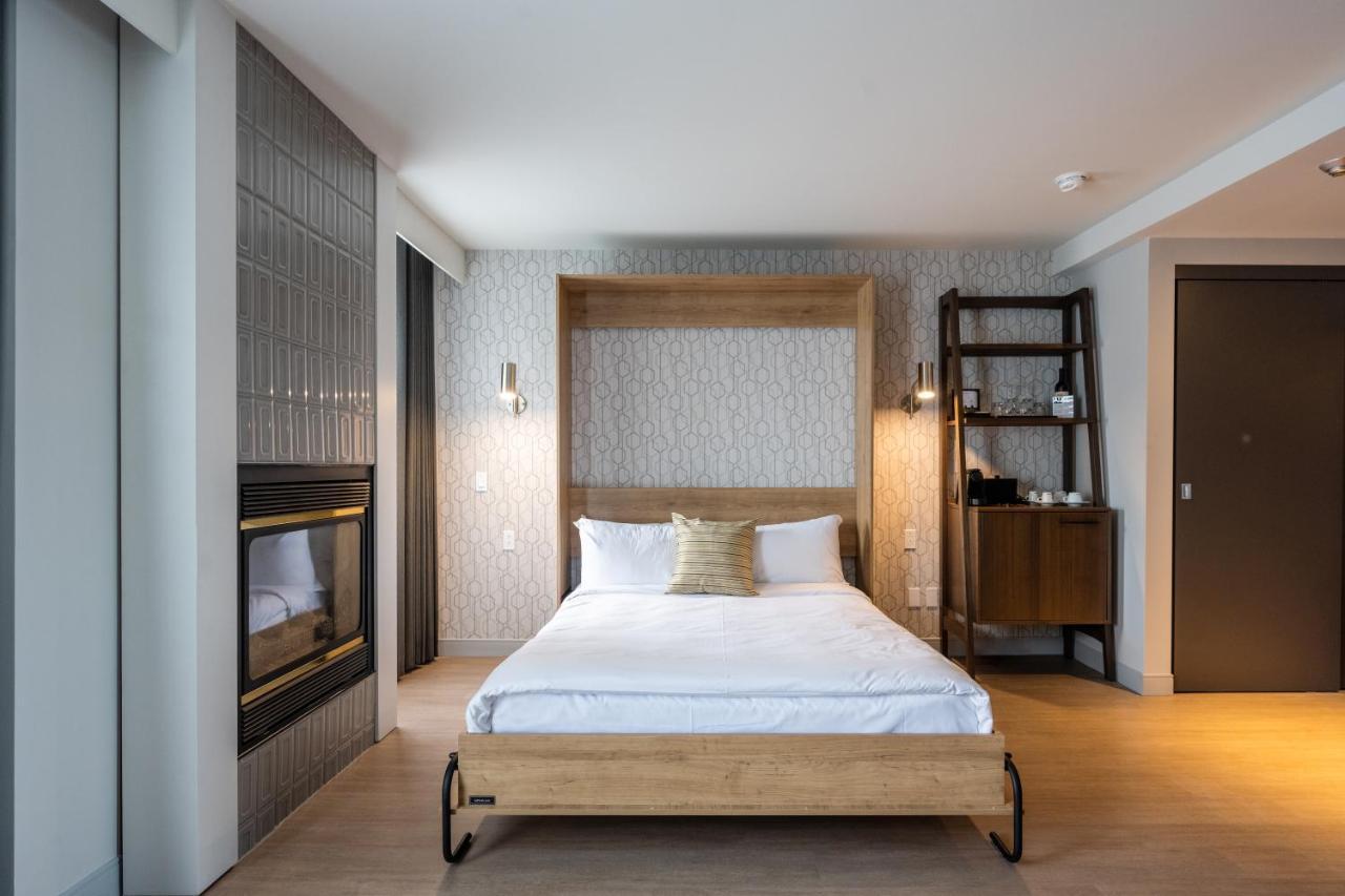 Hotel Verso Magog Екстер'єр фото