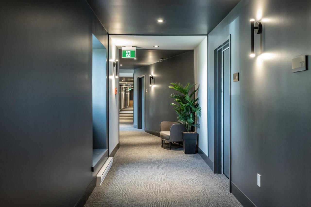 Hotel Verso Magog Екстер'єр фото