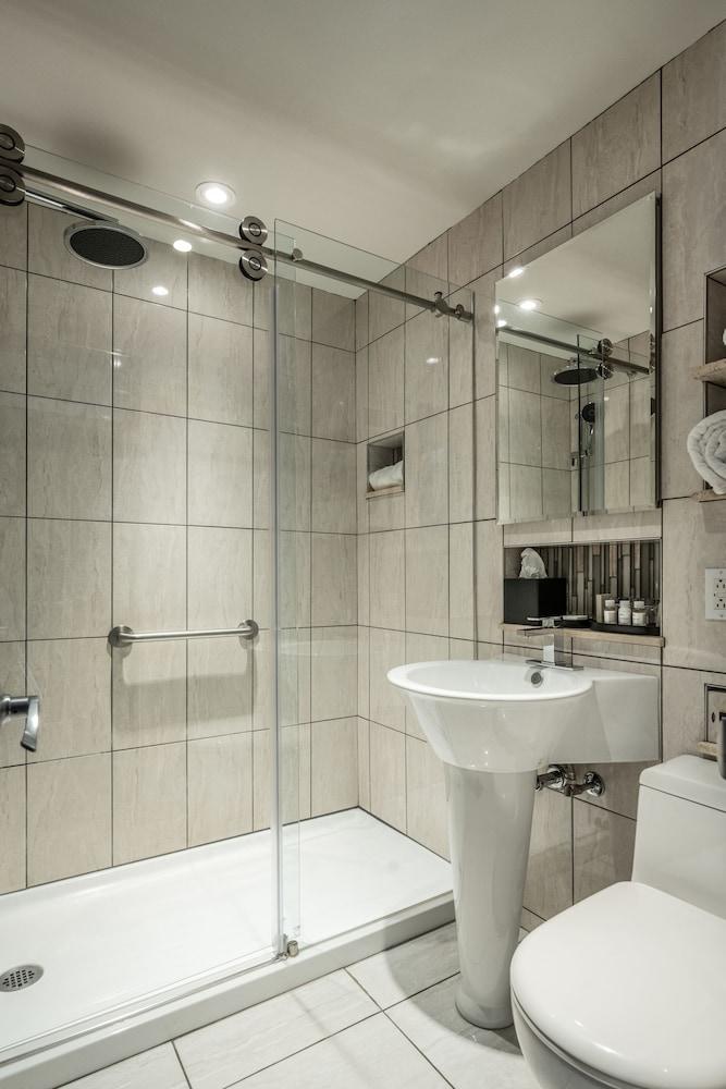 Hotel Verso Magog Екстер'єр фото