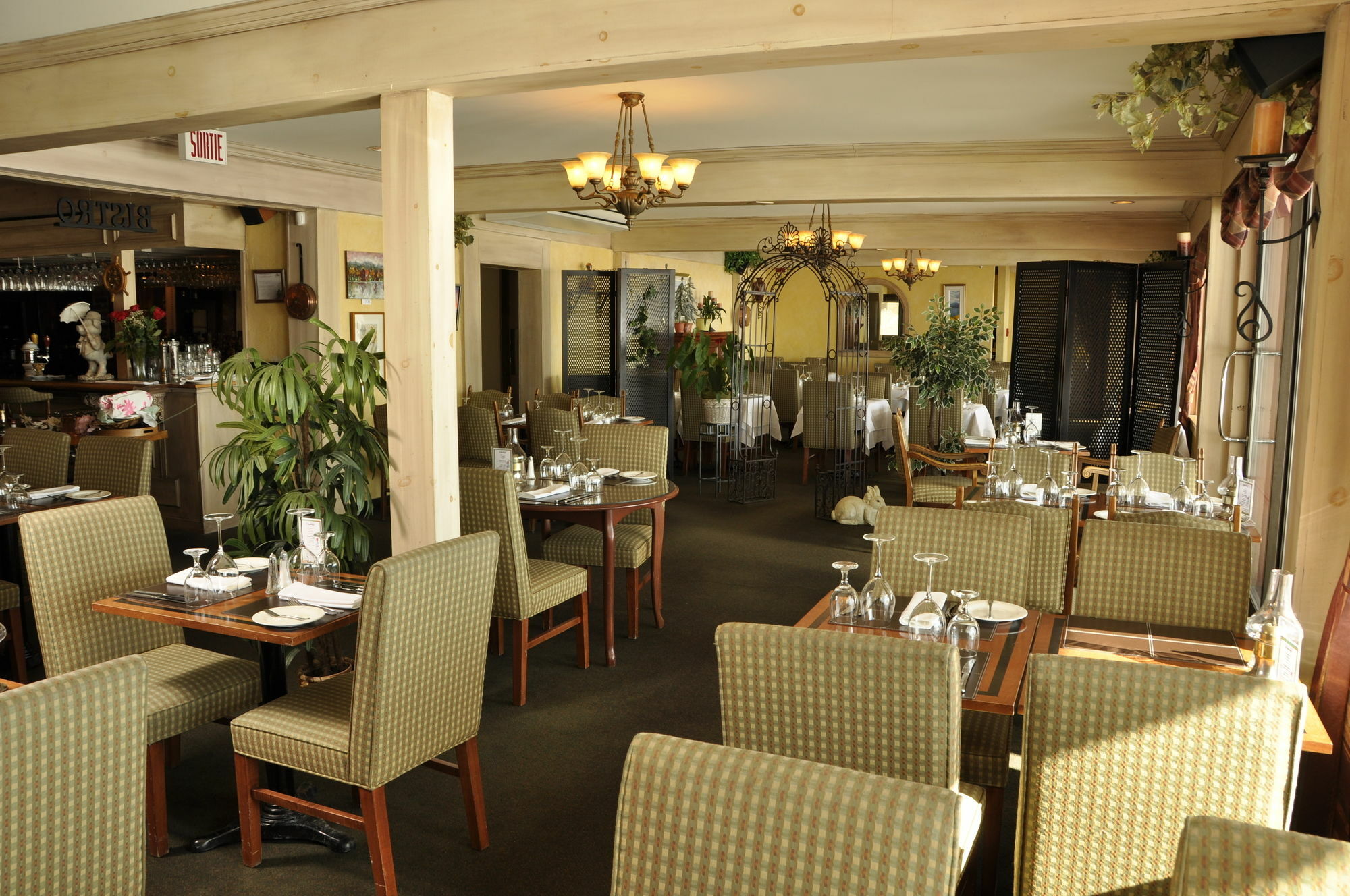 Hotel Verso Magog Екстер'єр фото