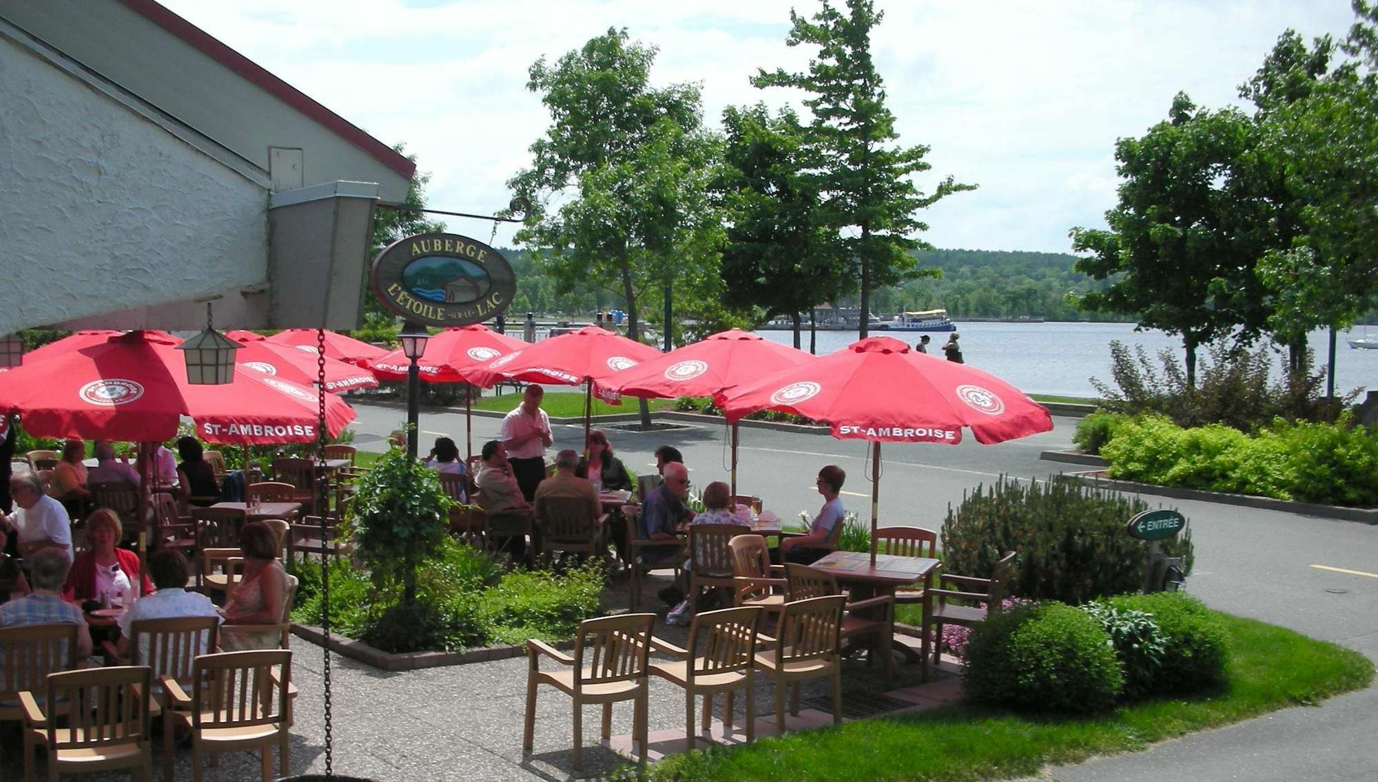 Hotel Verso Magog Екстер'єр фото